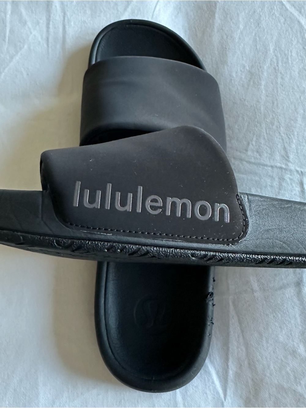 Lululemon Restfeel Black Slide Sandals - Picture 2 of 4